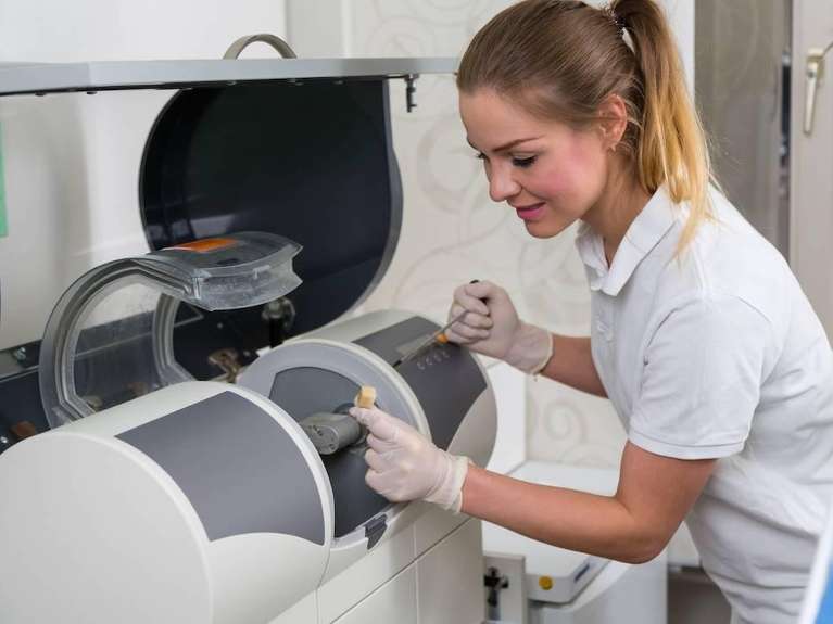 CEREC crowns machine 